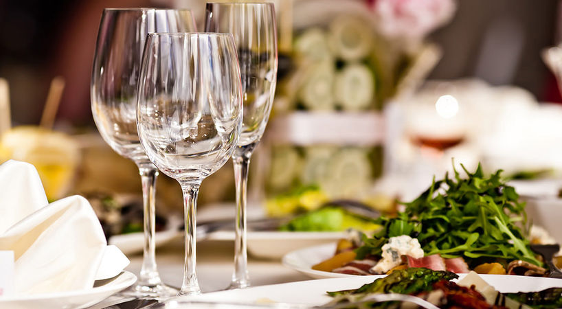 Sunday Brunch Alcoholic buffet at Radisson Pune