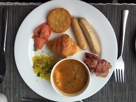 Luxury buffet dining at Radisson Blu GRT Chennai - BookMyBuffet