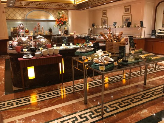 Luxury buffet dining at ITC Grand Central - BookMyBuffet