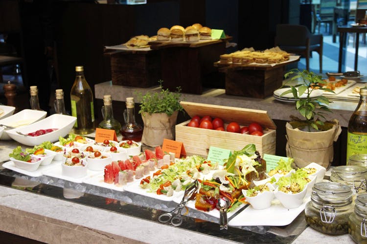Luxury buffet dining at Courtyard By Marriott  Chennai - BookMyBuffet