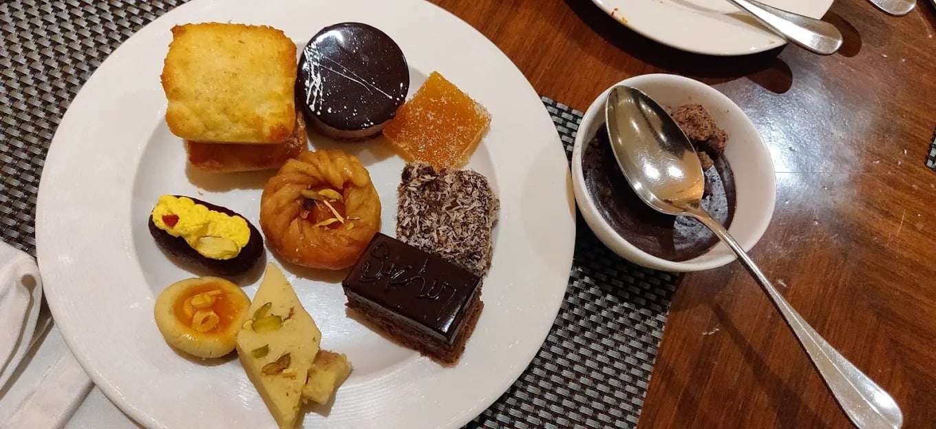 Buffet food spread at Hyderabad Marriott Hotel and Convention Centre - BookMyBuffet