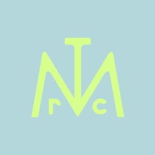 Middle Trail Running logo