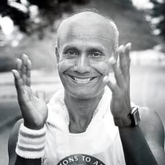 Sri Chinmoy Marathon Team logo