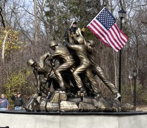 Huntington Veterans Day 5K Logo