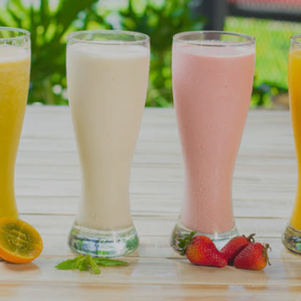 Jugos Naturales en Leche