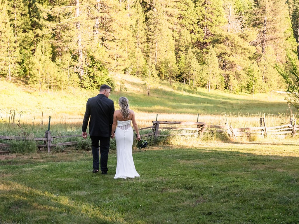 Orchard ceremony at Middle Fork Meadow