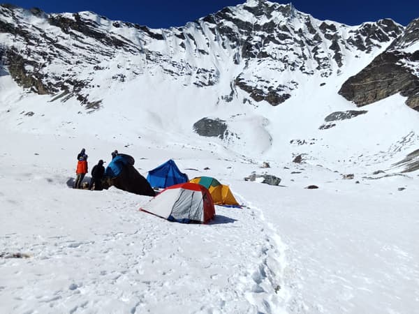 Makalu to Langtang Trek via Sherpani Col, Tashi Lapcha and Tilman Pass — photo 1