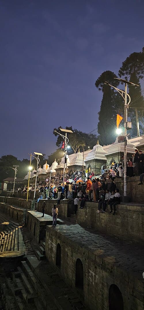 Pashupatinath Temple Evening Aarati Tour — photo 2
