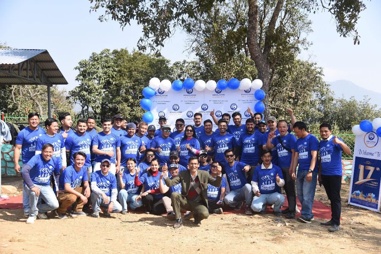 The Himalayan Social Journey team and travellers