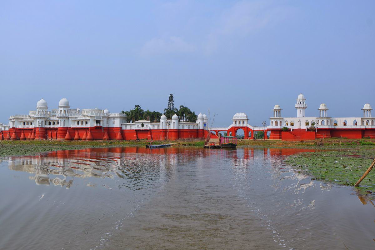 Neermahal (Neermahal)