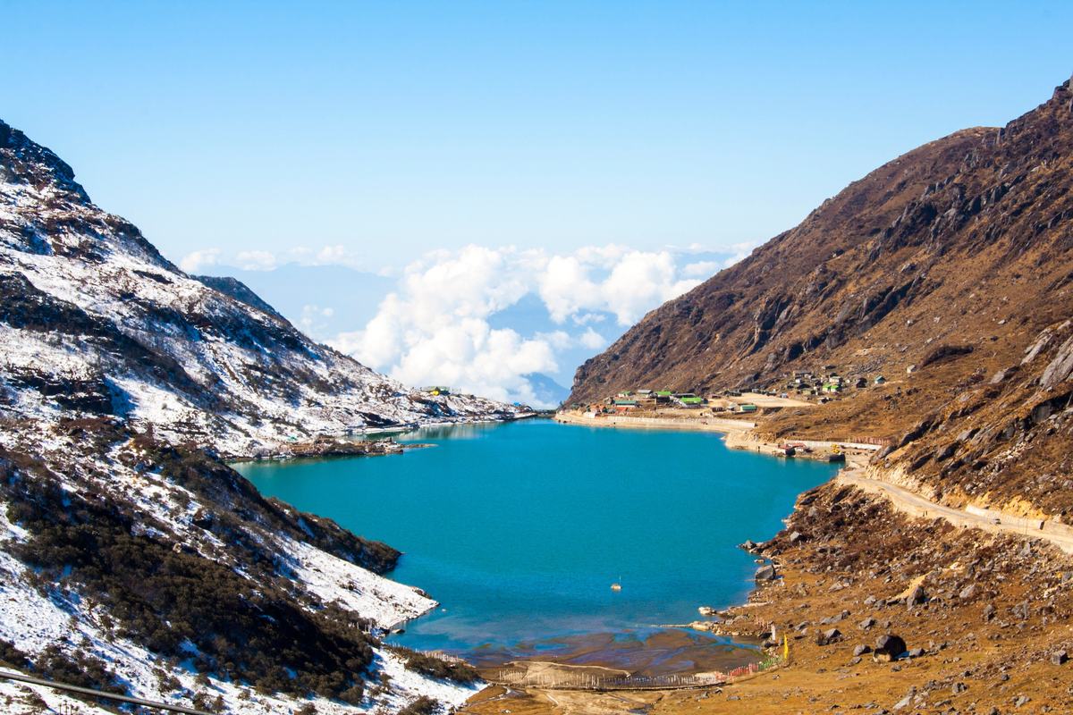 Tsomgo Lake (Lake Tsomgo)