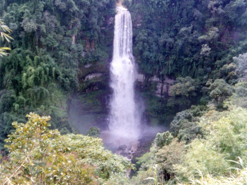 Vantawng Falls