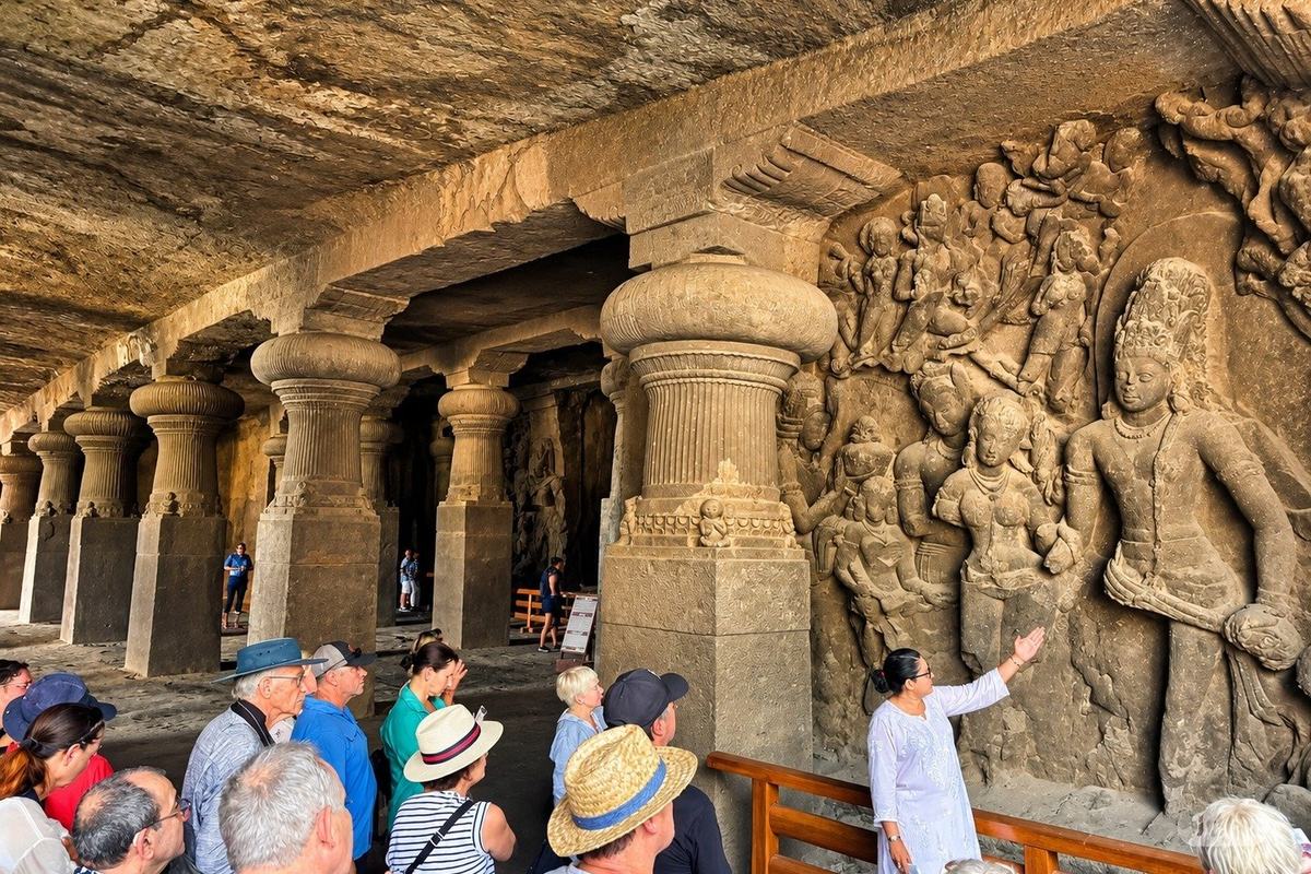 Caves guided tour at the rock relief