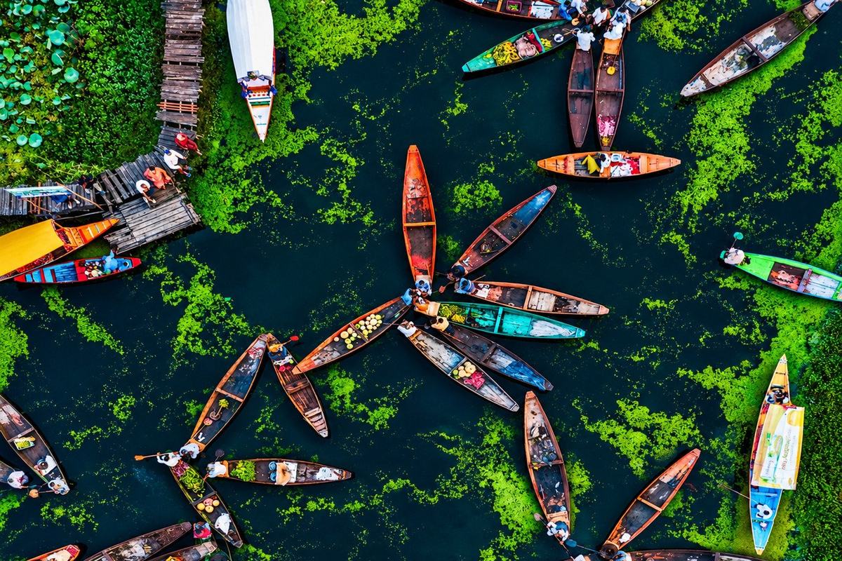 The floating vegetable market from above, Dal Lake, Srinagar, India