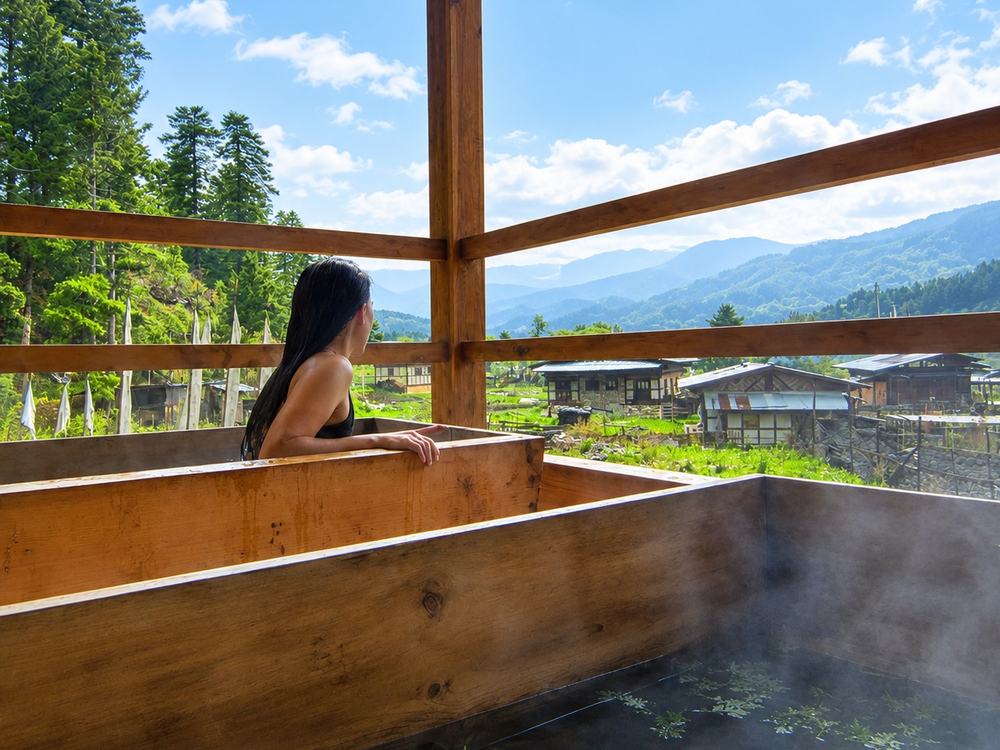 Gangtey Tent Resort – Hot stone bath