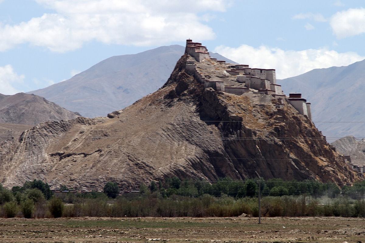 Gyantse Dzong, the old fort on its rock above the town, Tibet