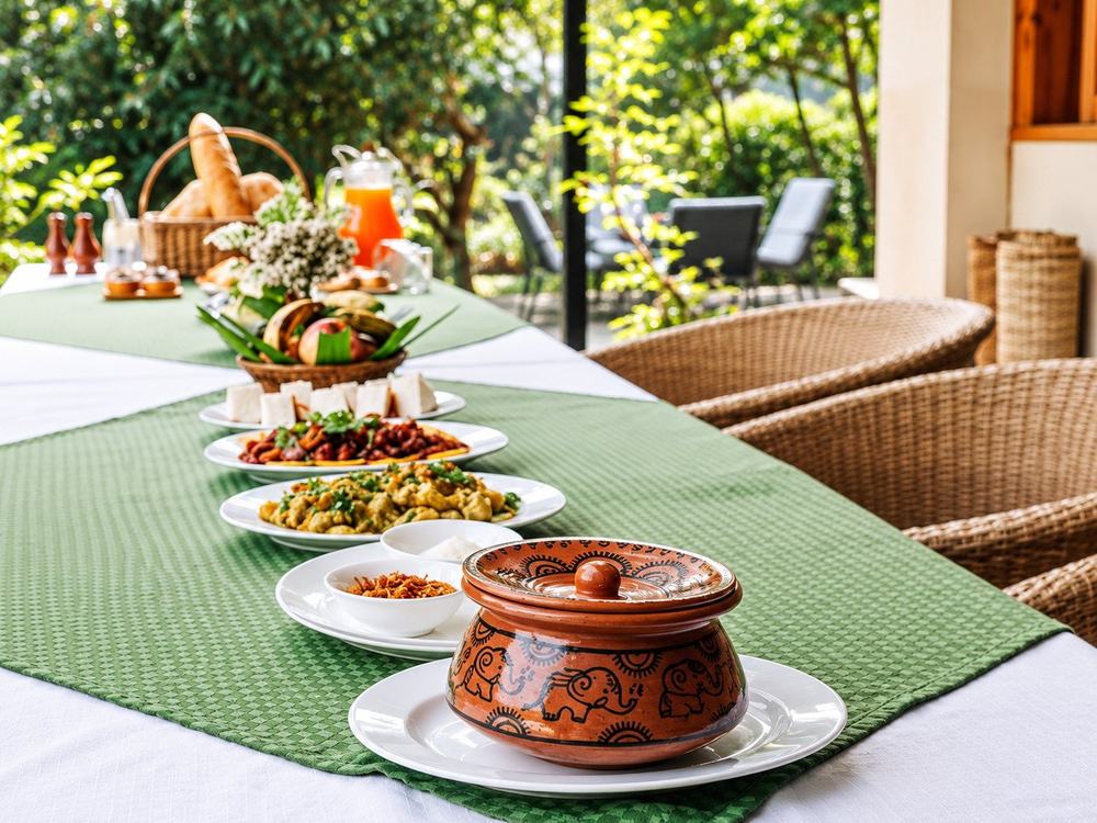 Kasara Resort – Private dining on the sun deck