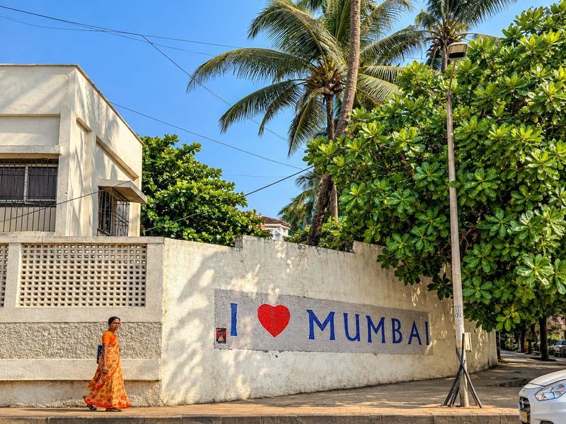 Colaba Causeway