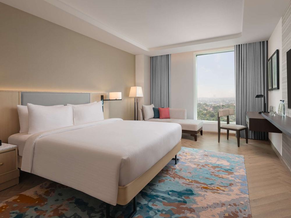 Novotel New Delhi City Centre – Guest room