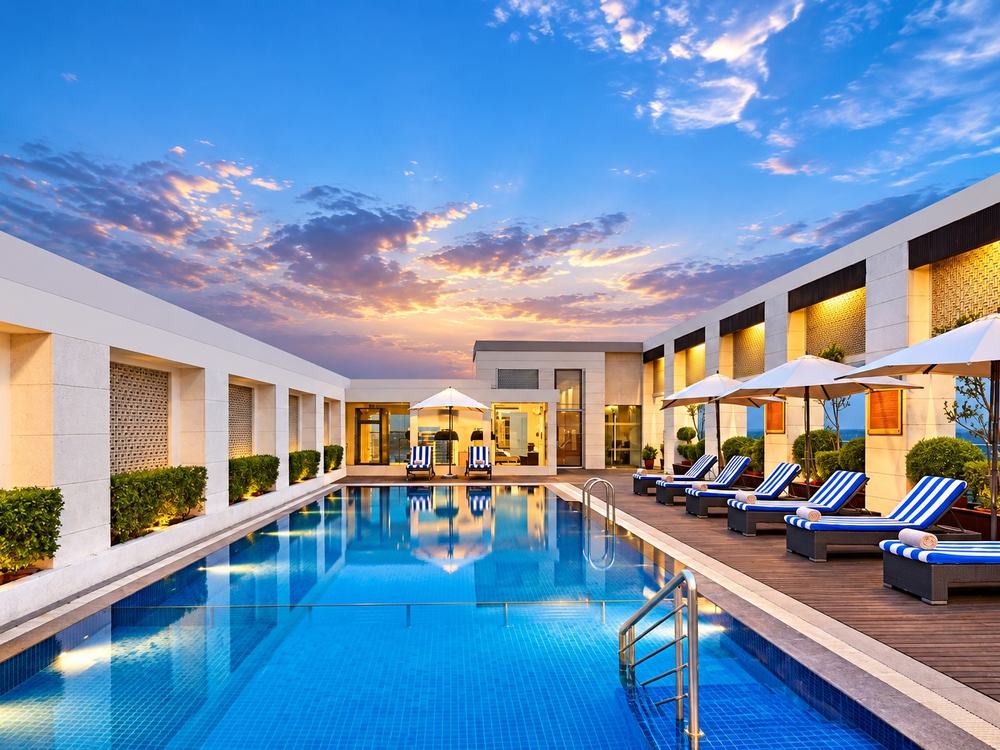 Radisson Blu Agra Taj East Gate Road – Swimming pool