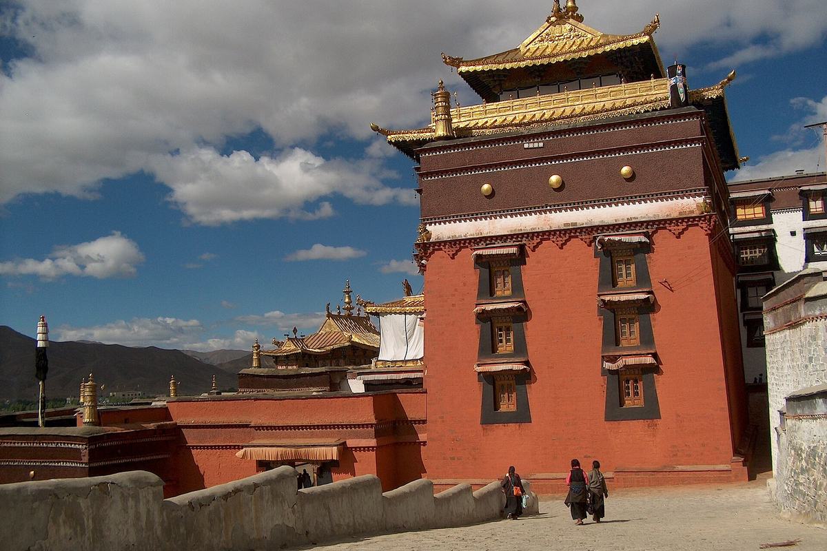 A golden-roofed hall of Tashilhunpo Monastery, Shigatse, Tibet