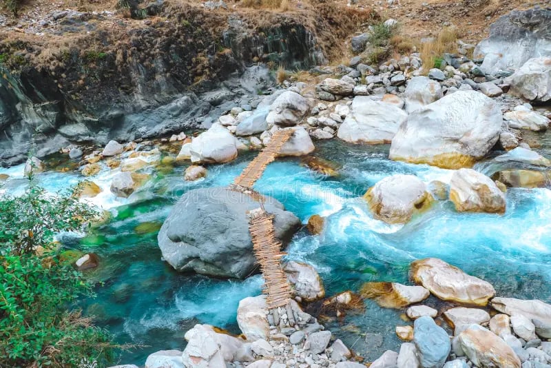 HSJ Travel — Nepal trekking and travel photography