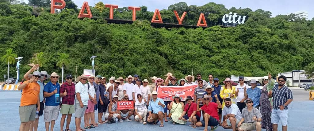 Kora Holidays travellers on a group tour in Pattaya, Thailand
