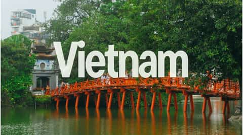 Hanoi, Ninh Binh, HaLong Bay Tour