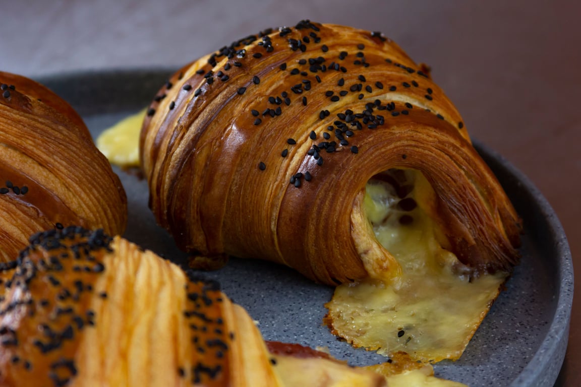 Croissant jamón - Image 1