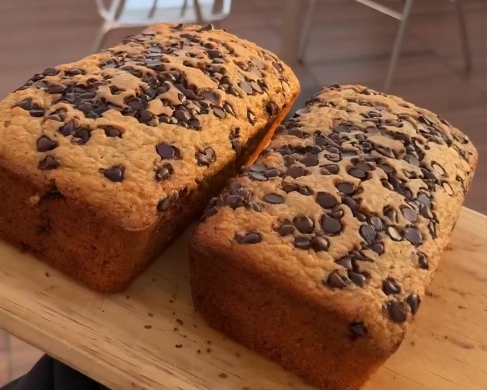 Panqué platano / chispas de chocolate
