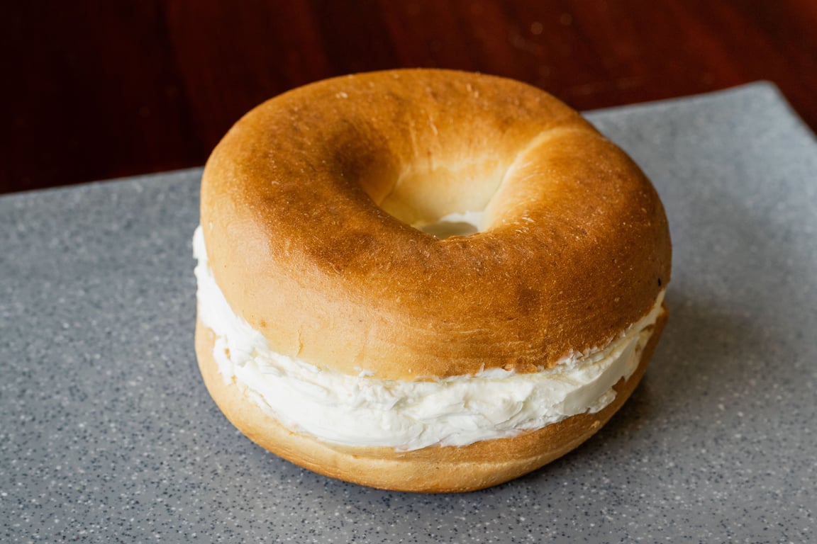Bagel de Queso Crema - Image 1