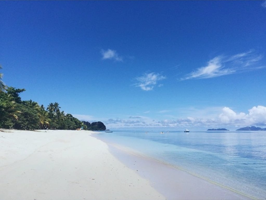 Vomo Island Beach