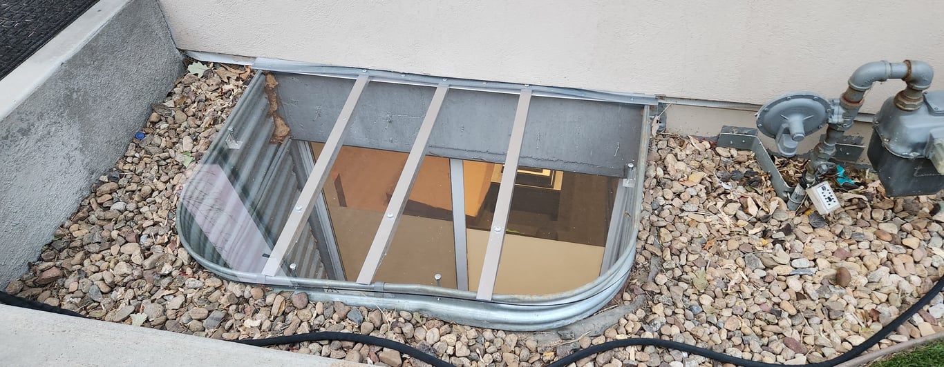 Custom clear polycarbonate window well cover made of polycarbonate in Arlington Heights Illinois