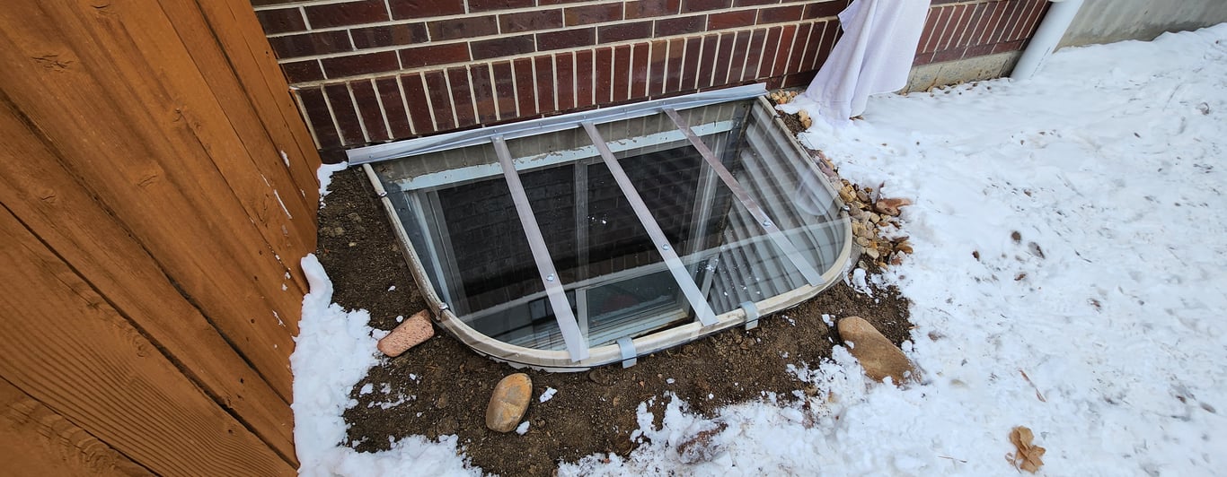 Custom egress window well cover Franklin Wisconsin