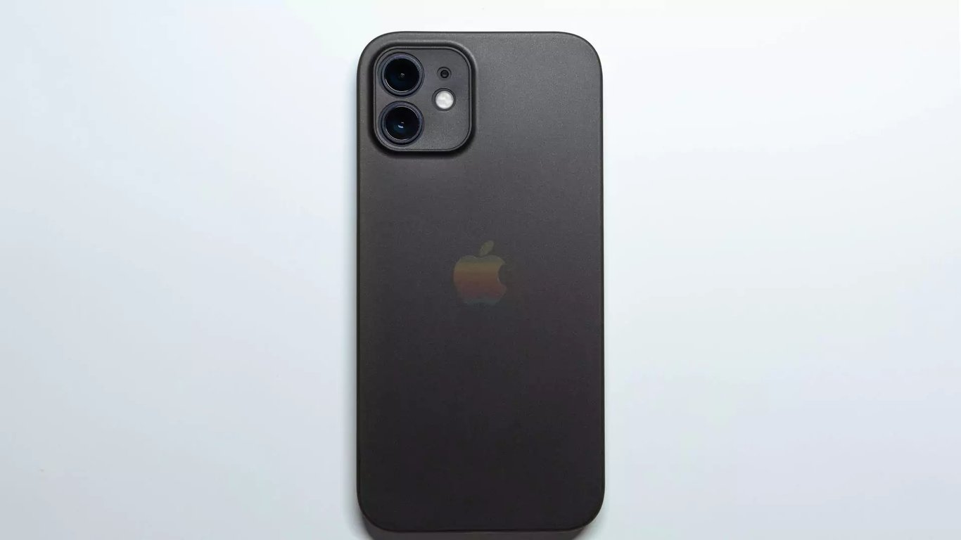 Two Critical Vulnerabilities Patched by Apple