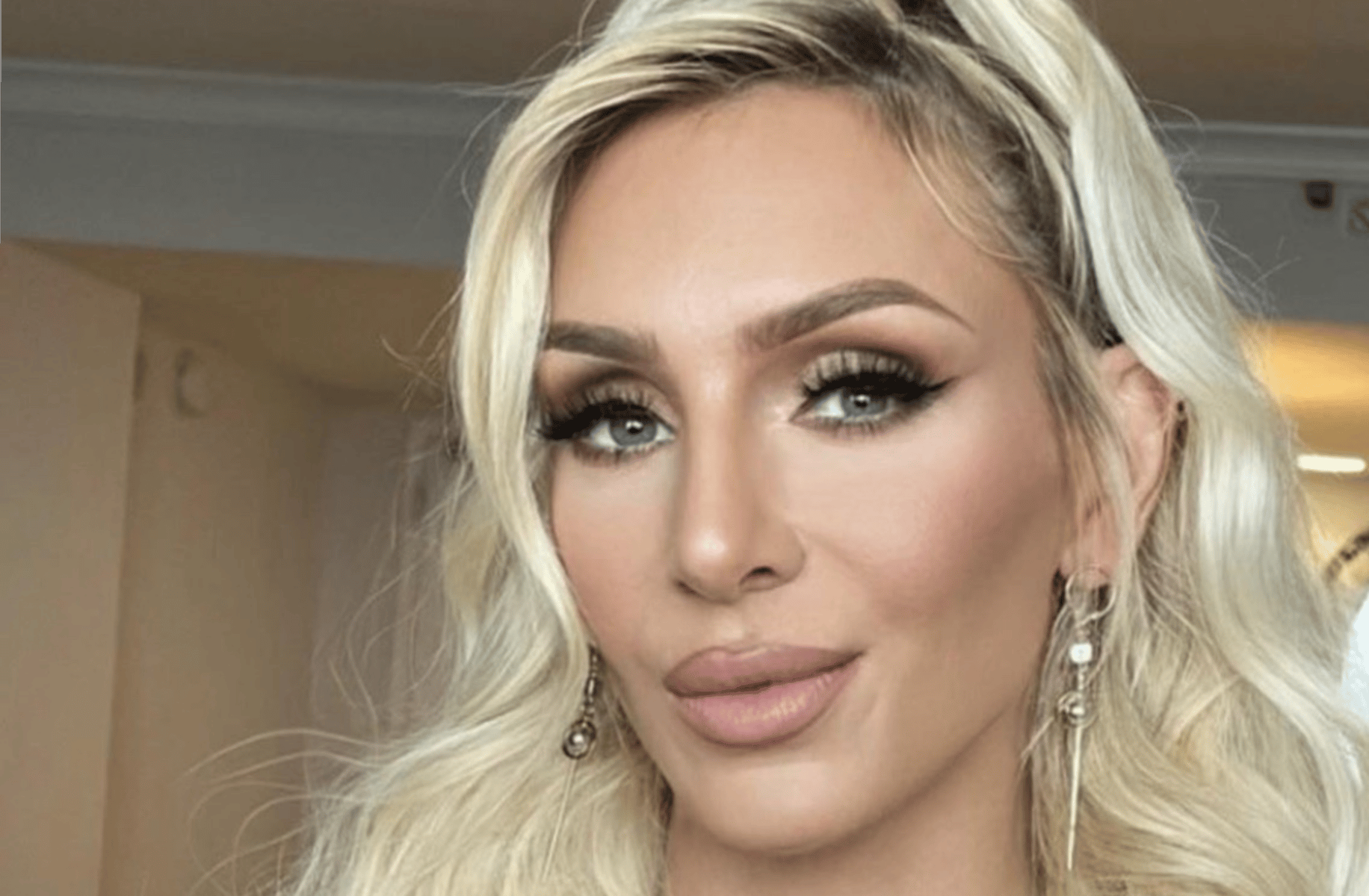 CHARLOTTE FLAIR