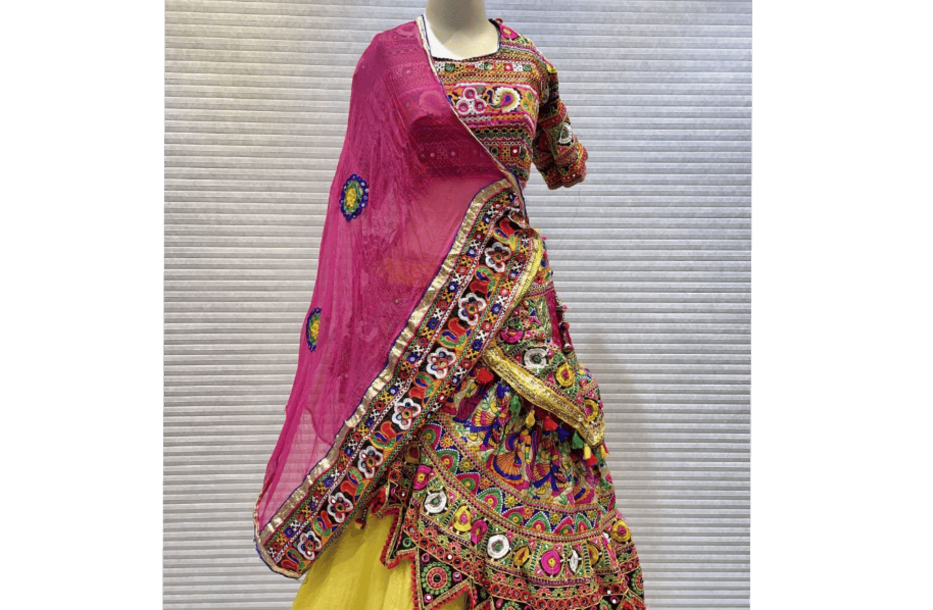 Advert chaniya choli