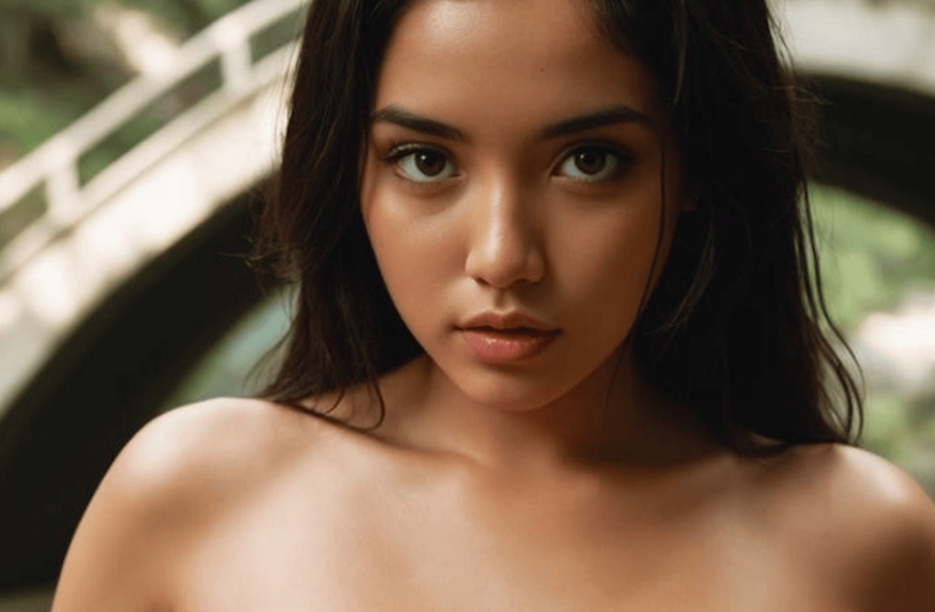 Esme - Portuguese Servent