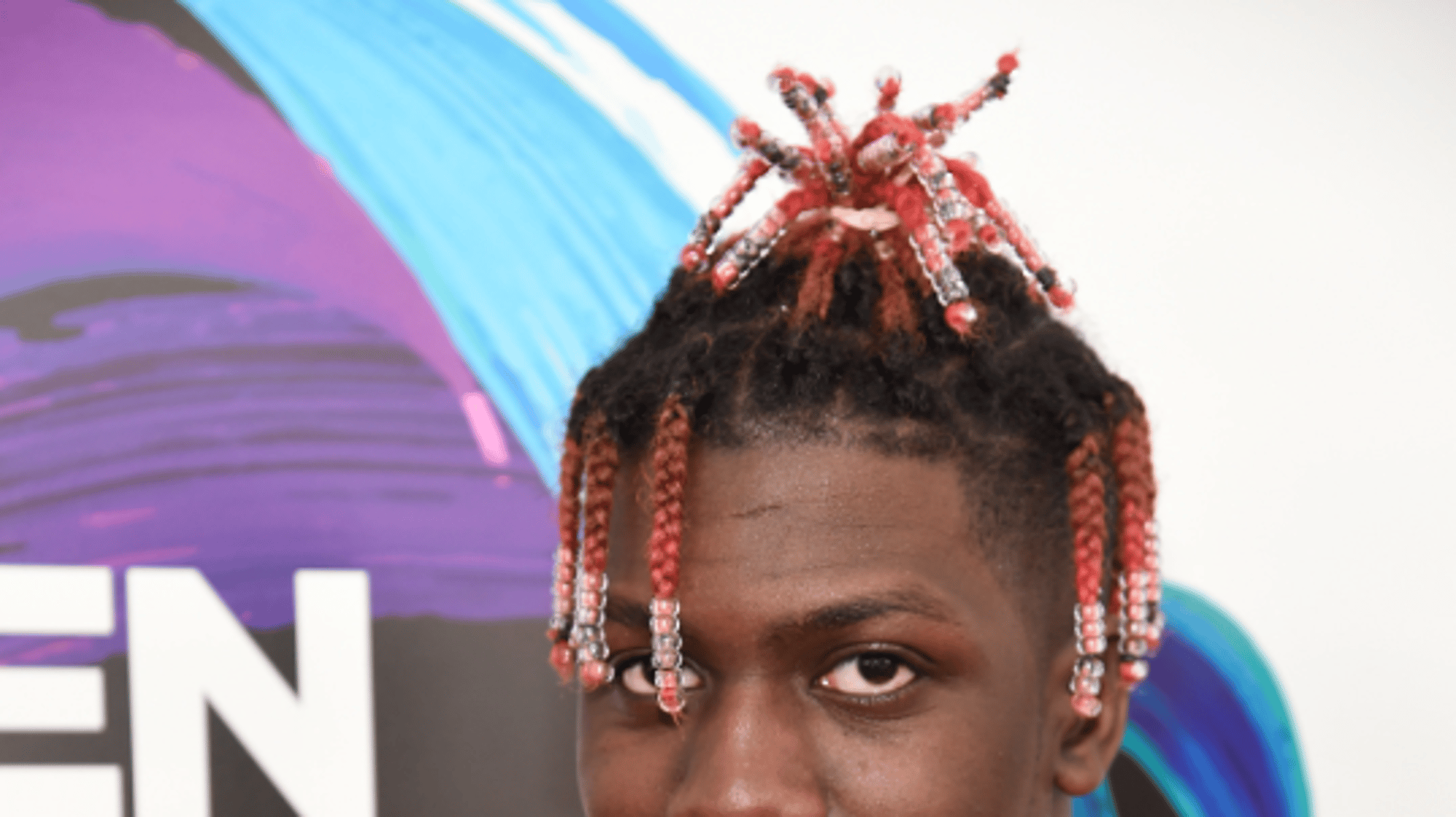 AT YACHTY