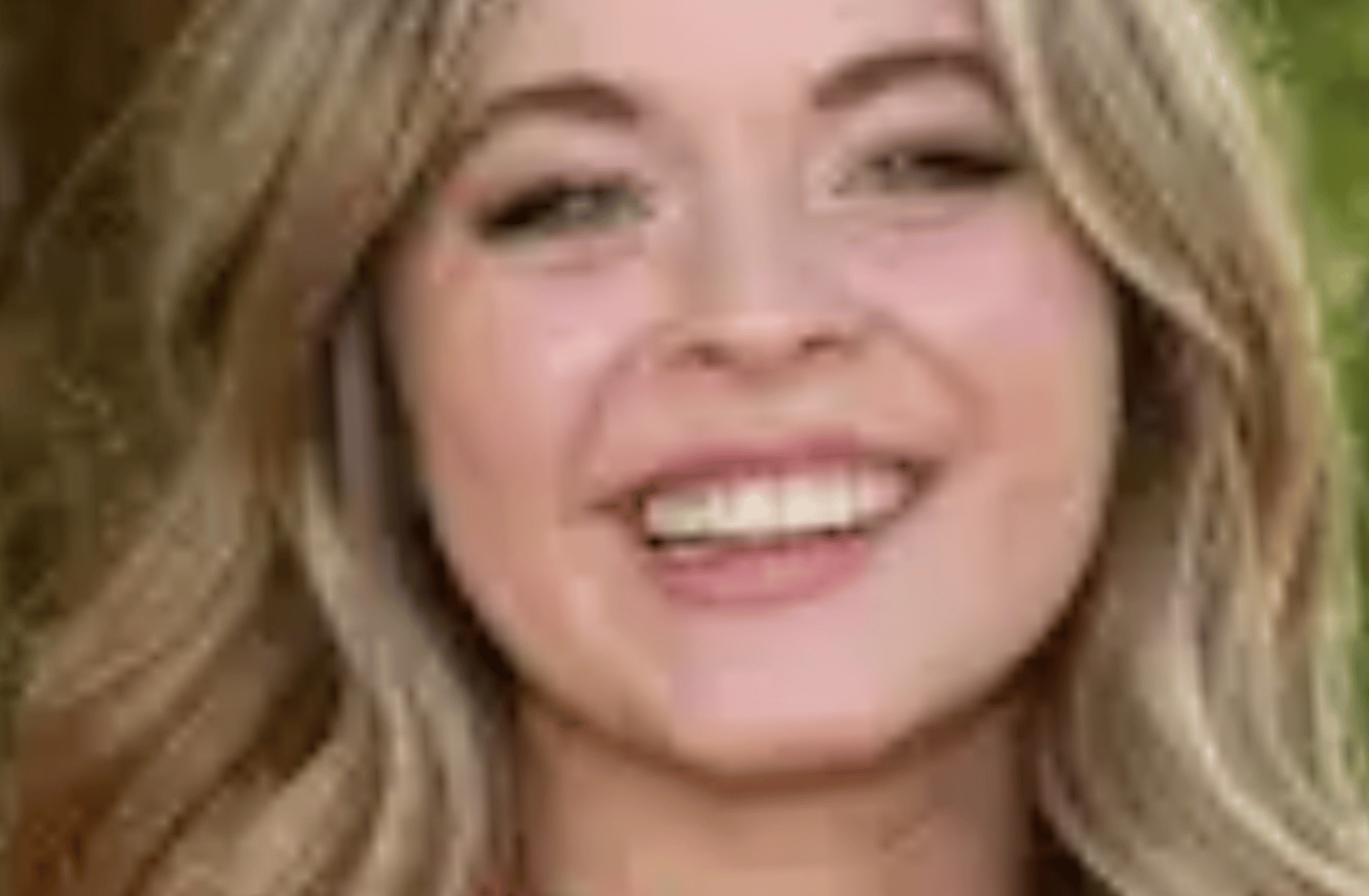 Lizzie saltsstar