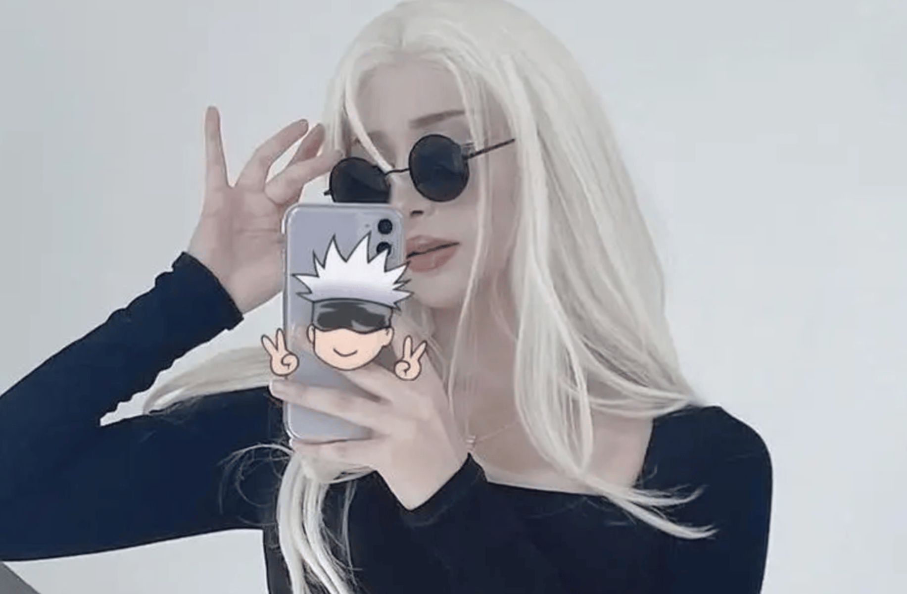 Gojo girl cosplayer