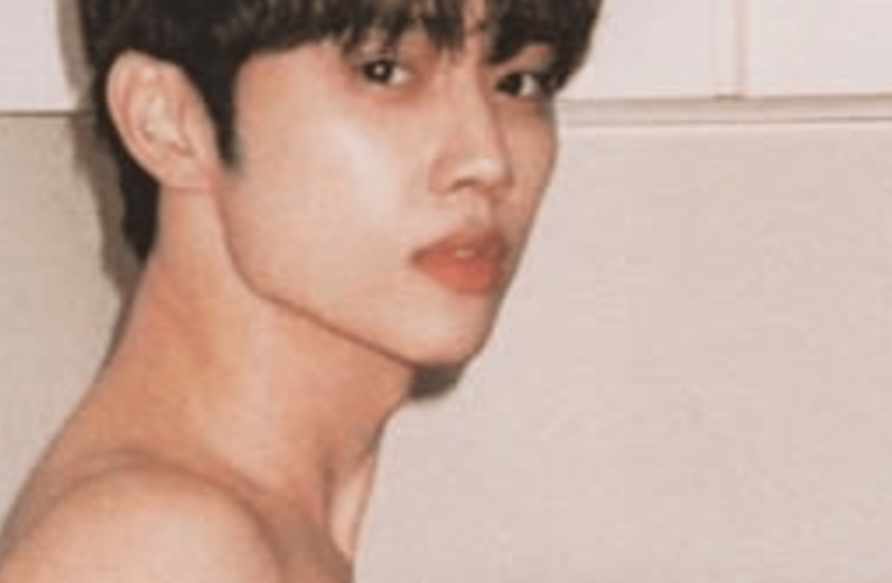 gamer roomie sunwoo