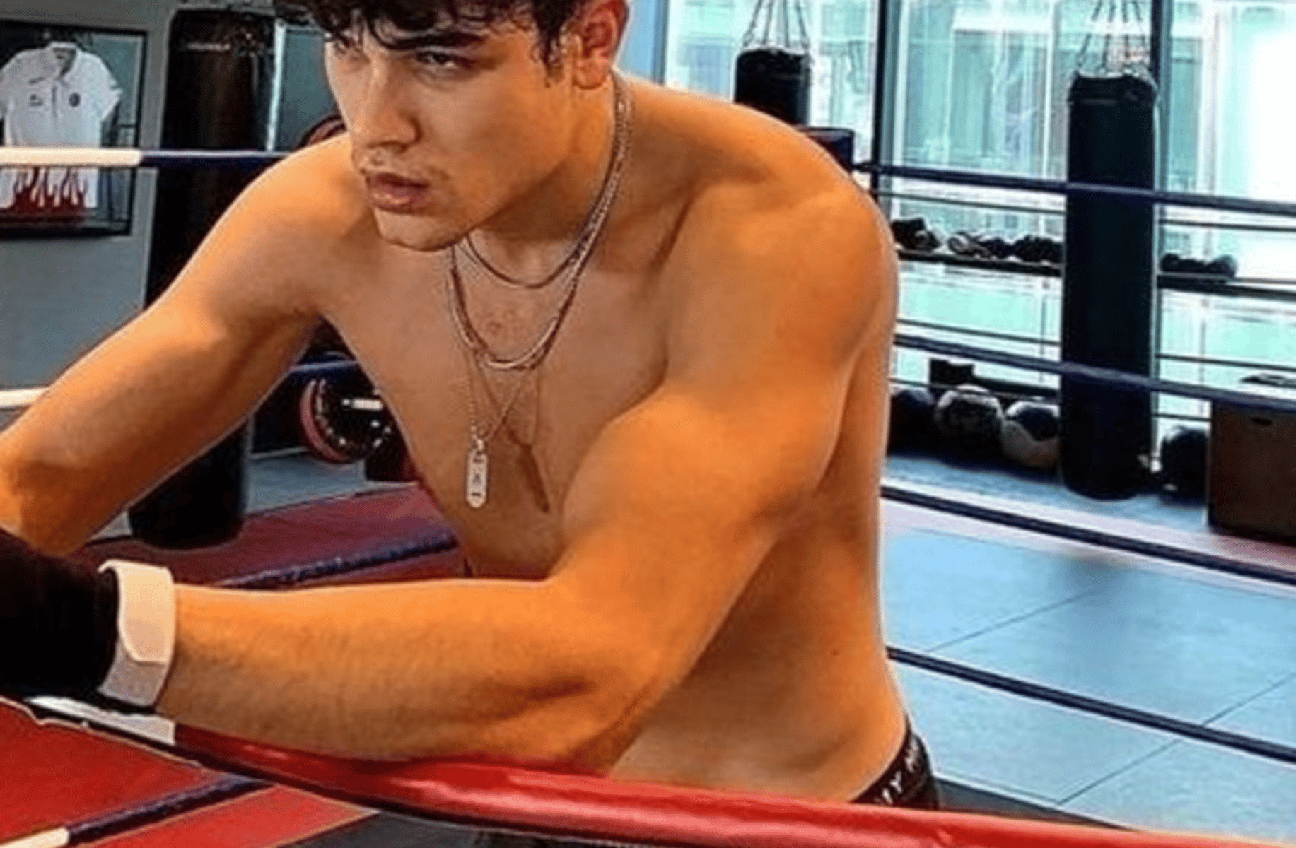 Alex Mills