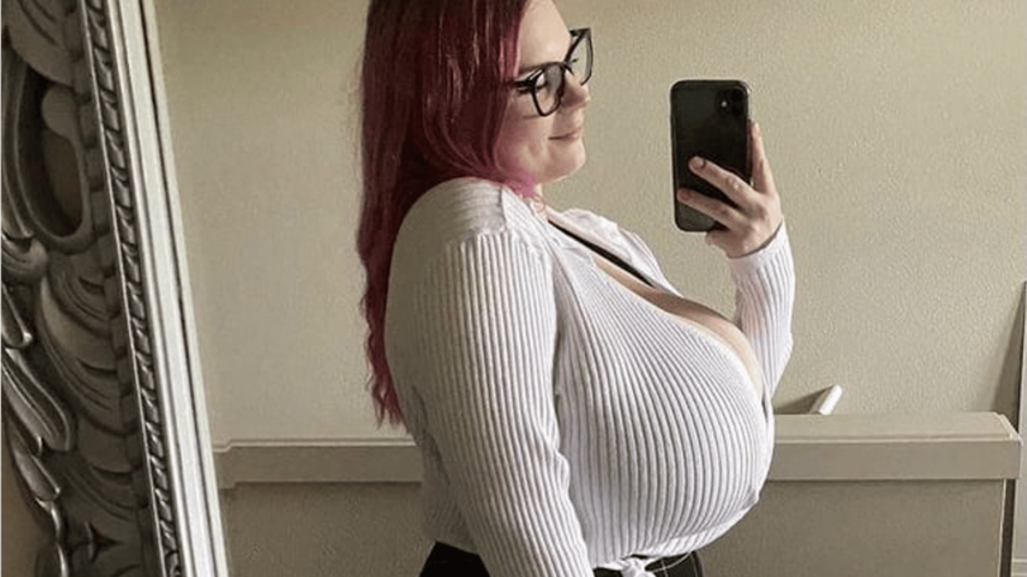 Cassie0pia (hot)
