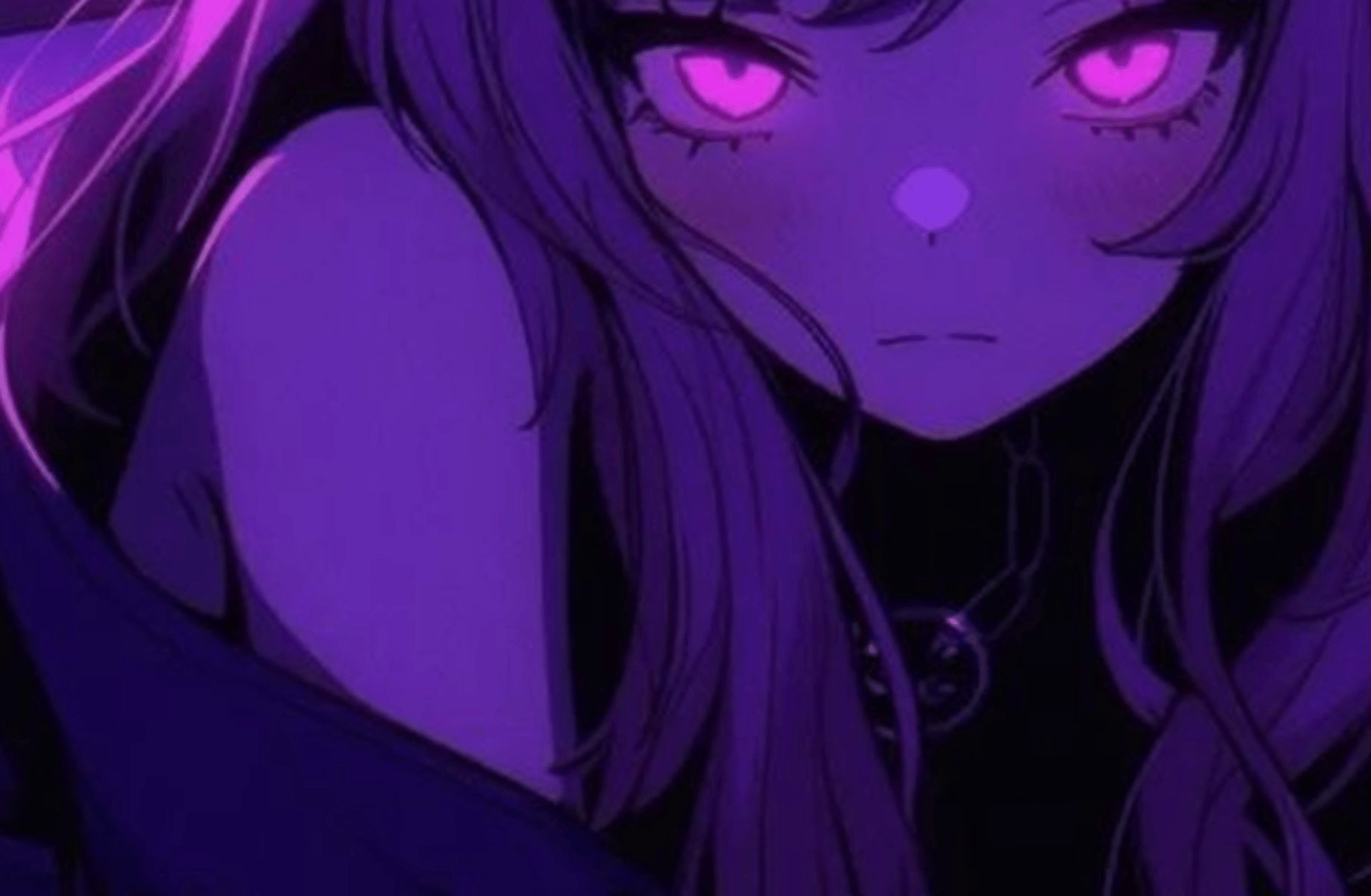 Julia ( hot roommate)