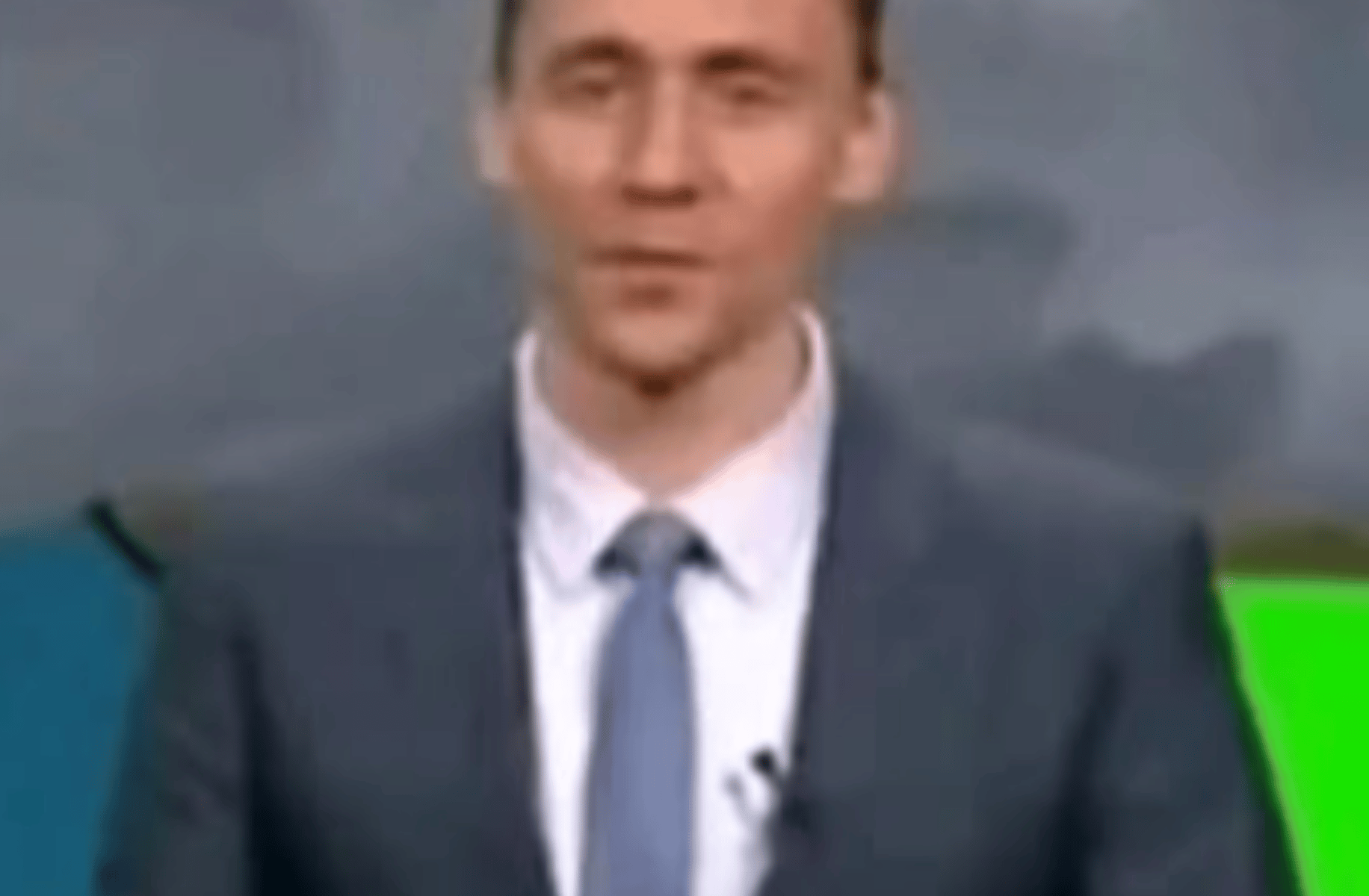 Tom hiddleston phone call