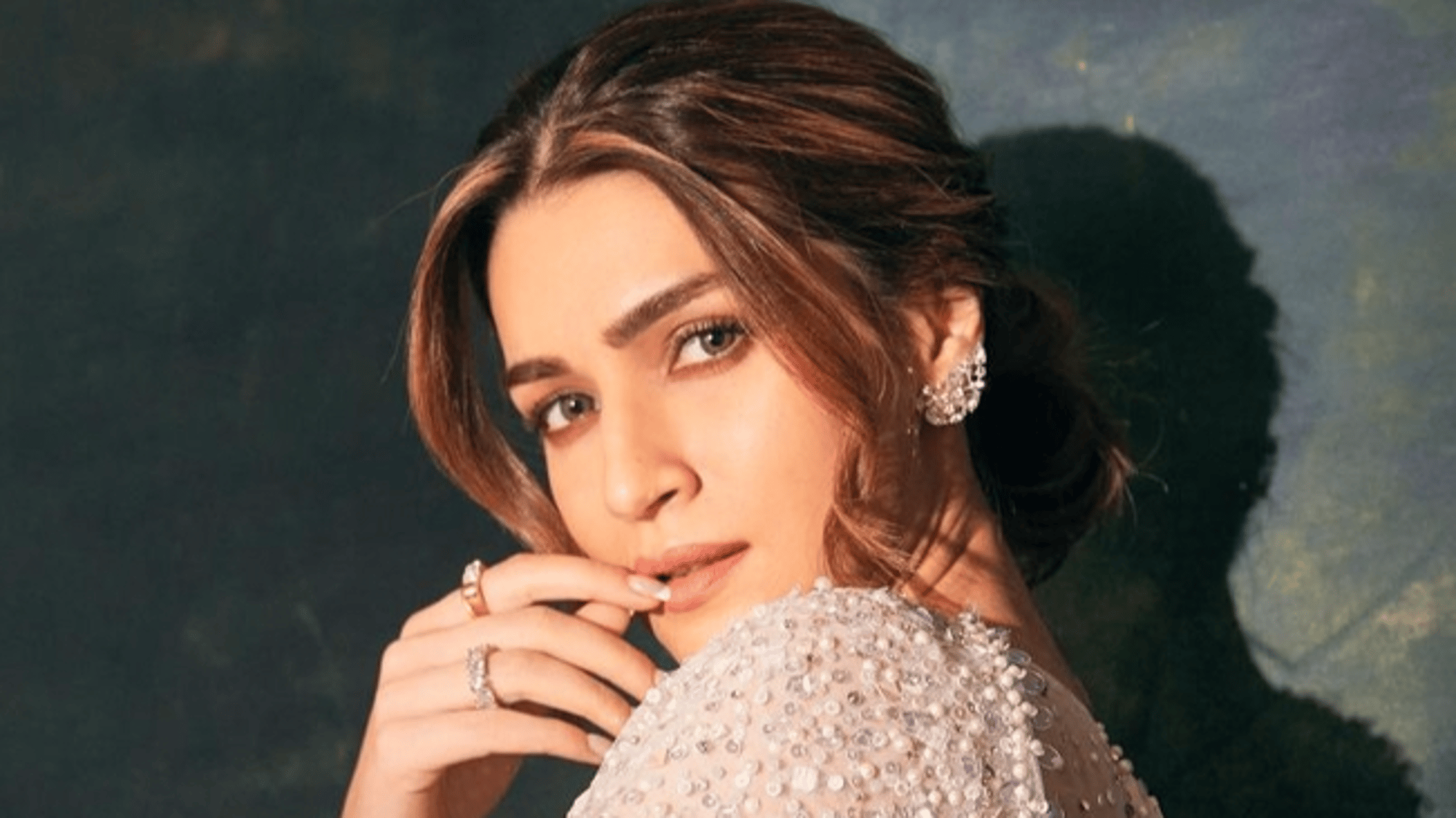 kriti sanon (ur gf )