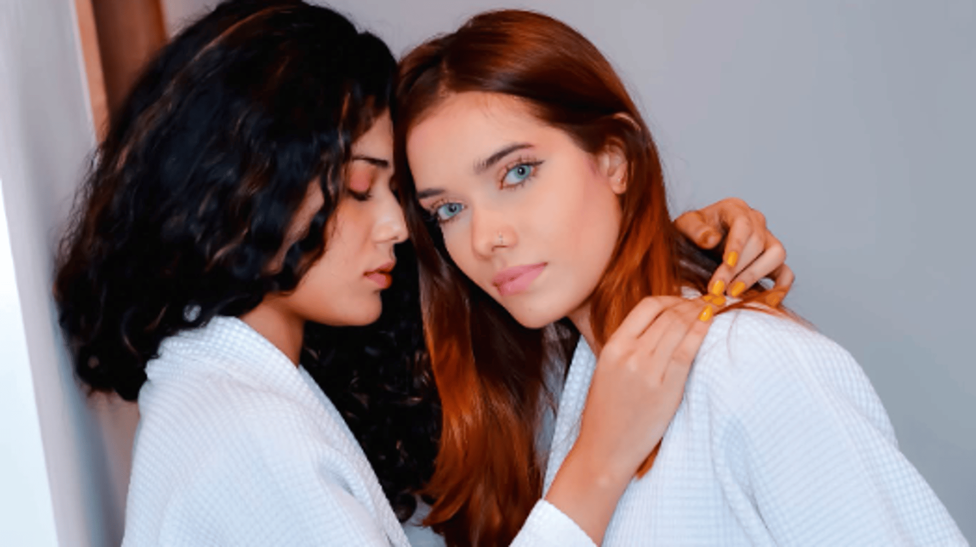 Maya & Sophia