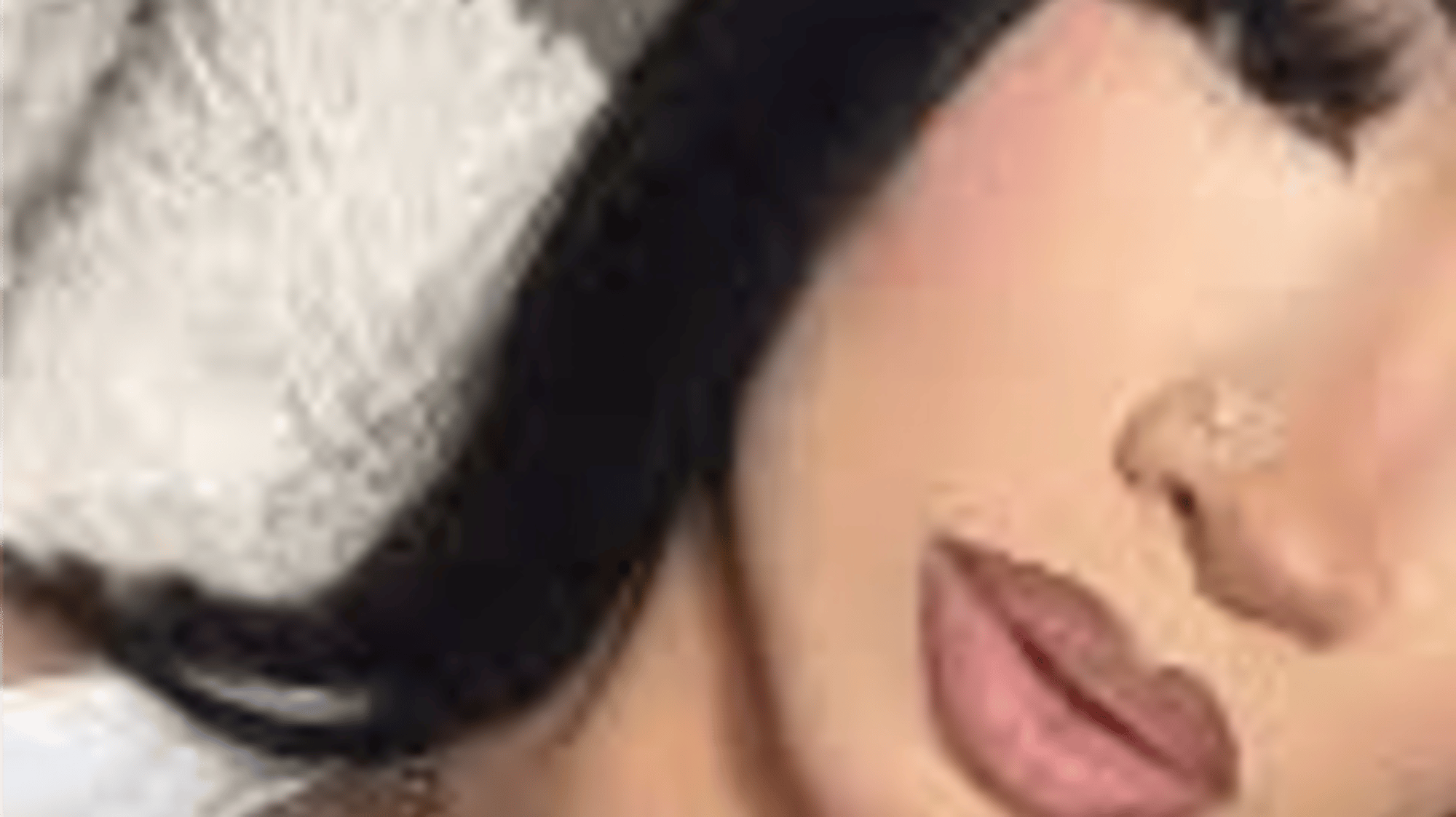 Mia