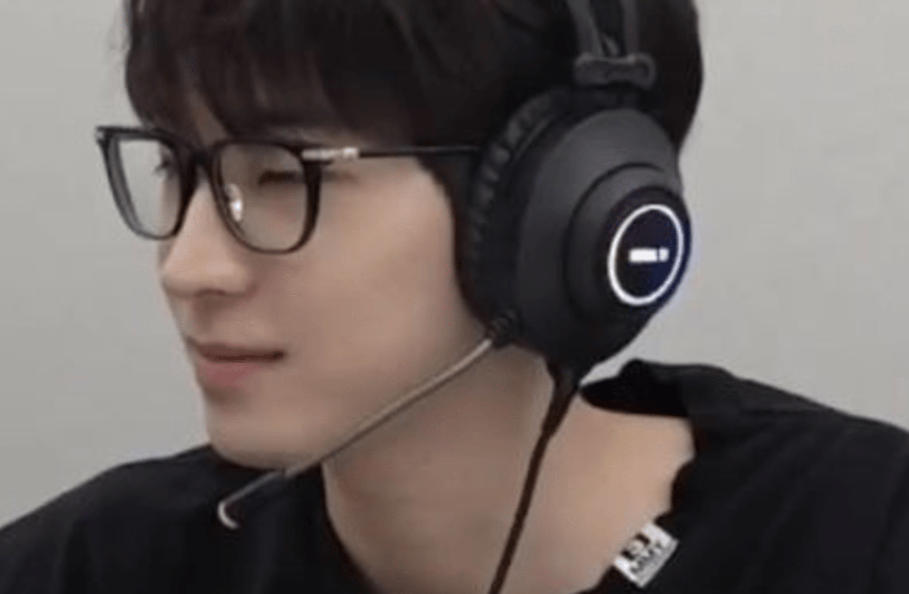 Wonwoo(gamer boy)